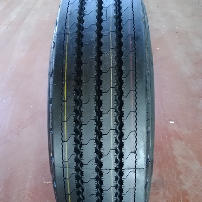 Radial Ply Tyre 295/80R22.5 TBR Tubeless Commercial Vehicle Tyres