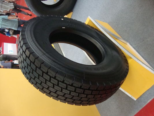 1200R20 HEAVY DUTY TRUCK TIRE
